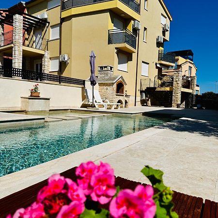 V&V Medulin Pool And Sea Apartment Bagian luar foto